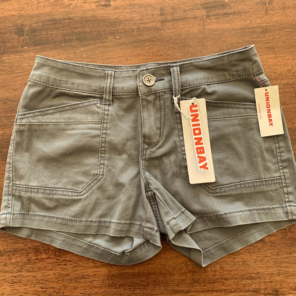 These traffic shorts are brand new, tags still on.